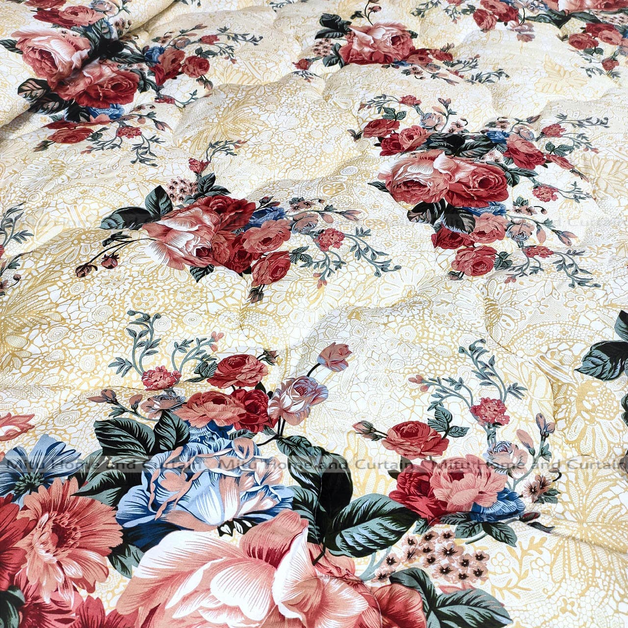 King Size Premium Cube Design Twill Cotton Fabric Winter Comforter, 7*7.5 ft / 84*90 in (Golden Flower)