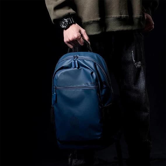 Arctic Hunter B00489 Casual Backpack Water Resistant College School Bag with Built in USB - Blue