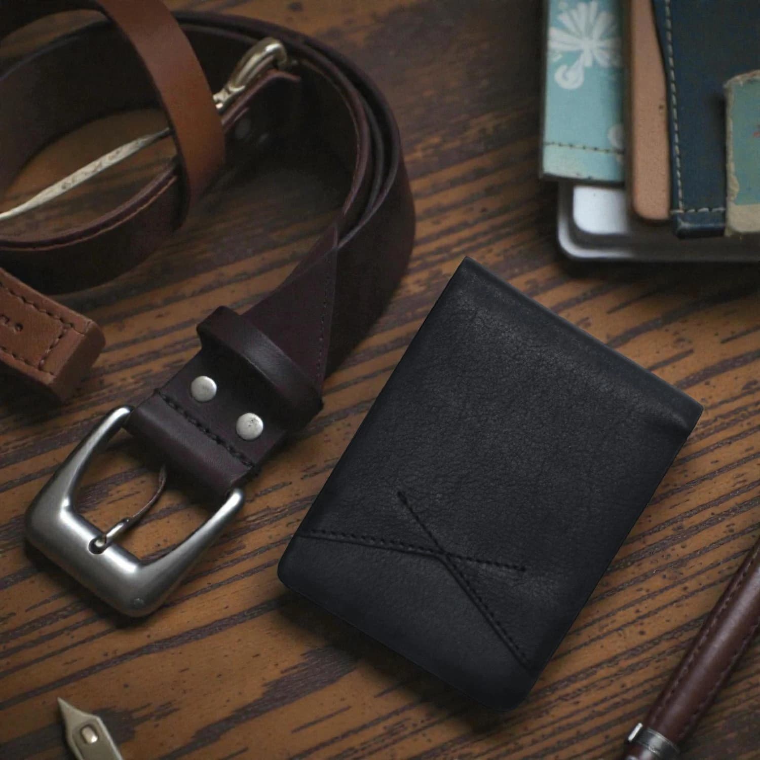 Zays Handcrafted Premium Leather Bifold Short Wallet ZSW103-Black