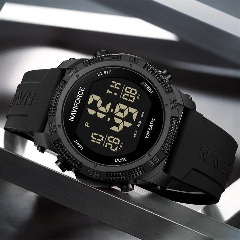 NAVIFORCE 7104 Men's Multi-Function Digital Wristwatch With Date Day Waterproof Silicone Strap Top Brand Luxury Classic Fashion Sports Watch